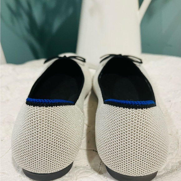 NEW ROTHY’S FLATS - Picture 9 of 11